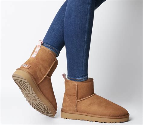 boots that look like uggs.